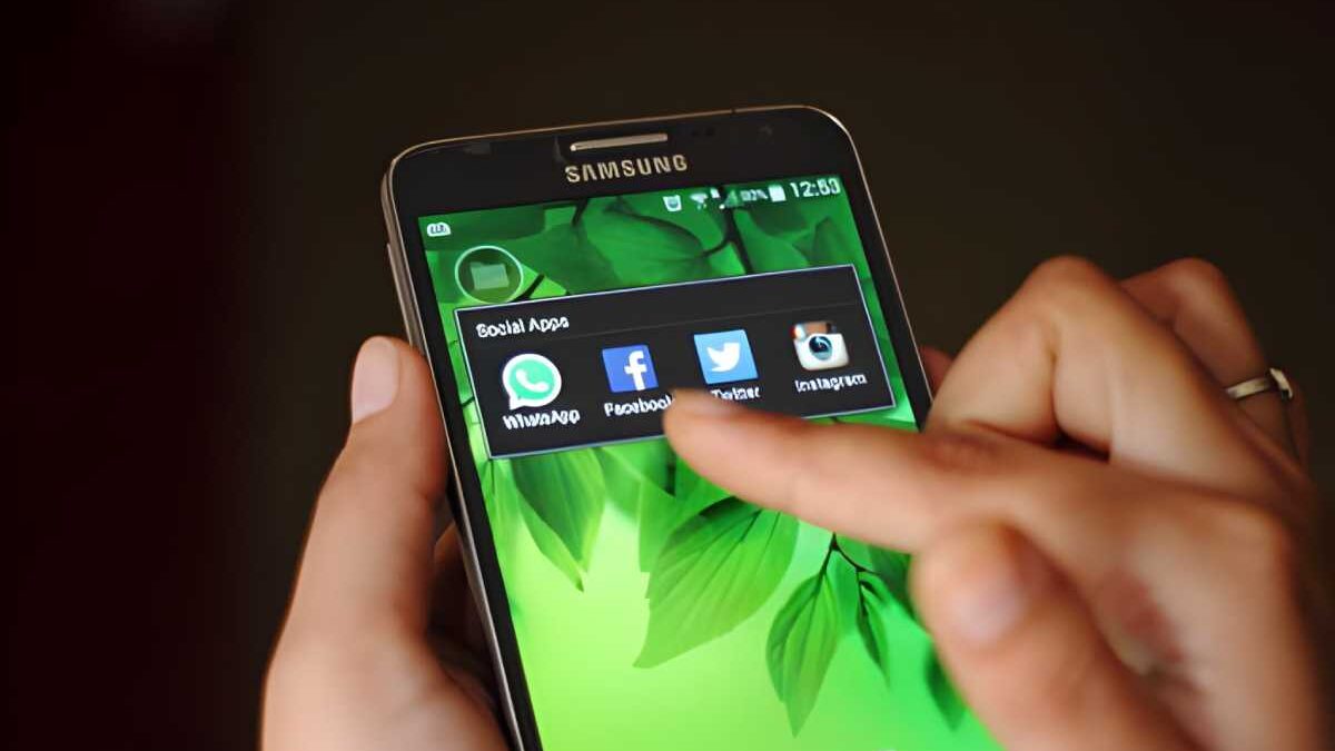 Whatsapp Par Full Dp Kaise Lagayen Techfinz.Com